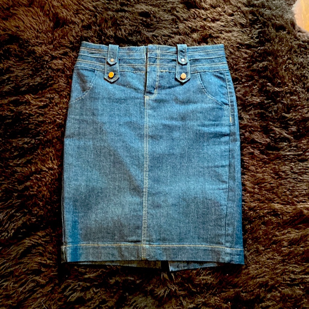 Vintage stretchy jean skirt